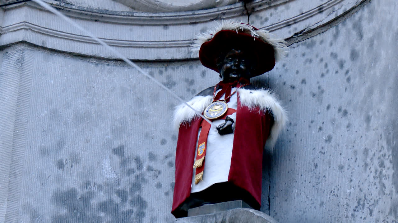 Le Manneken-pis se pare des couleurs du fromage de Herve 