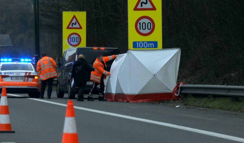 Une personne décède après avoir été percutée par un camion sur la bande d'arrêt d'urgence à Dison 