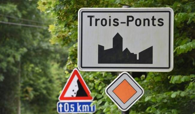 Panneau Trois-Ponts